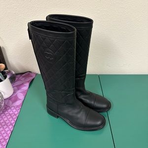 Chanel quilted mid / tall black leather boots size 37.5 / US 6.5 - 7